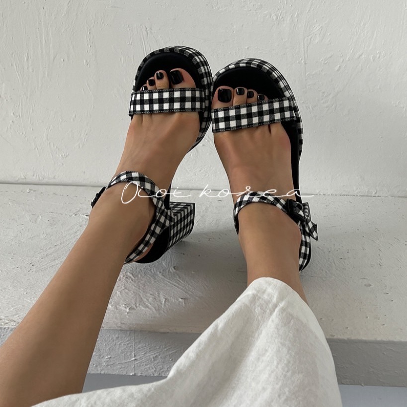 C006 辣妹必備｜正韓韓國代購｜ 防水台 高跟涼鞋 粗跟 格紋 一字帶 方跟 高跟涼鞋OIOI KOREA｜東大門空運-細節圖3