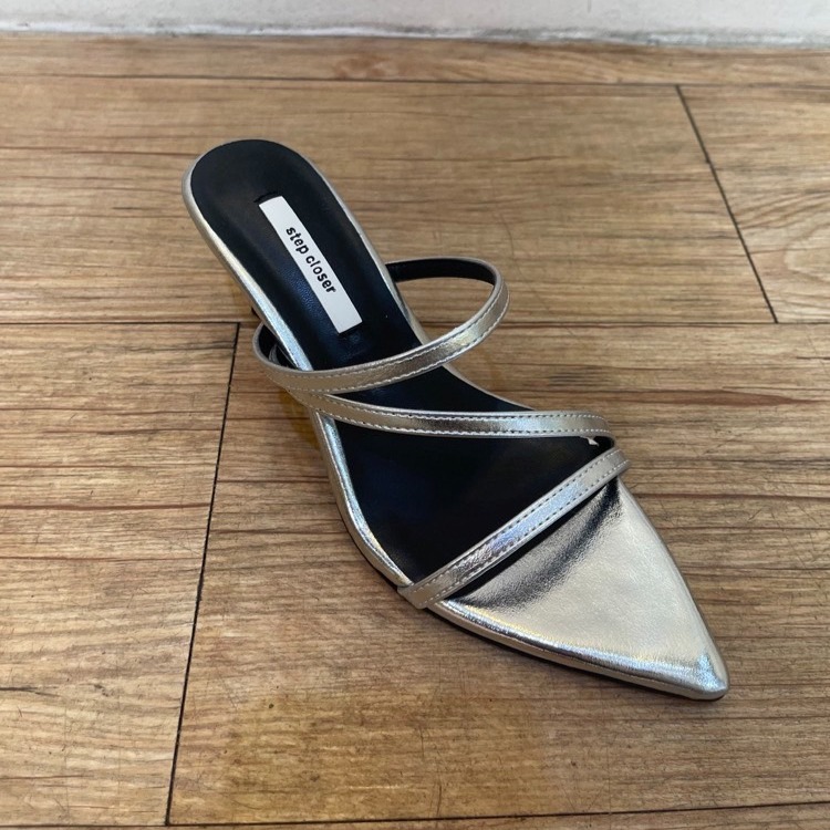 A995 性感 尖頭 ｜正韓韓國代購｜交叉細帶 牛仔 丹寧 中跟 細跟 涼鞋 拖鞋 顯瘦 顯長腿｜東大門空運｜實拍 跟鞋-細節圖3