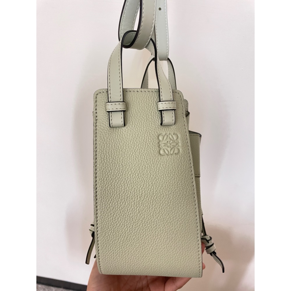 LOEWE Hammock mini吊床包-細節圖4