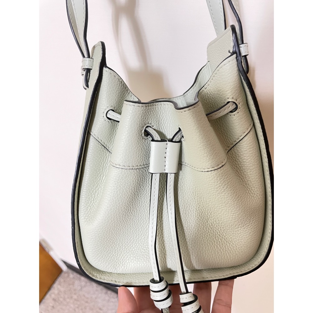 LOEWE Hammock mini吊床包-細節圖5