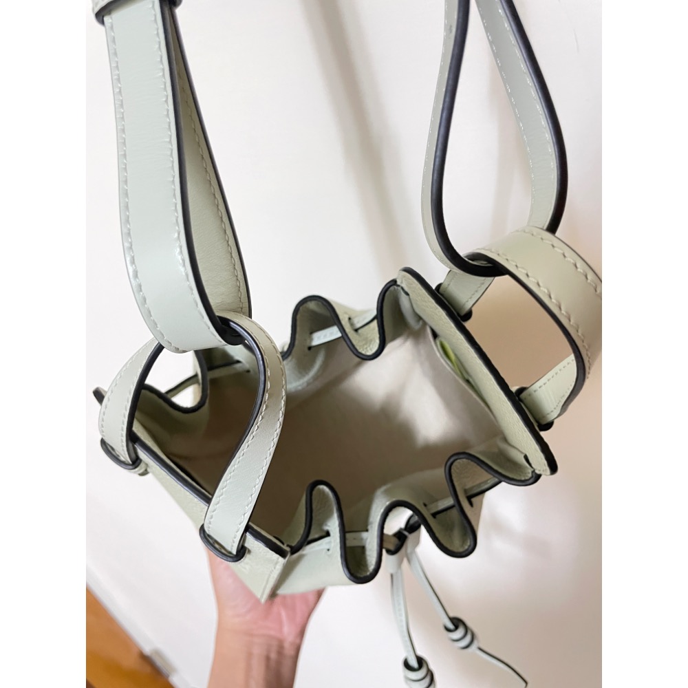 LOEWE Hammock mini吊床包-細節圖6