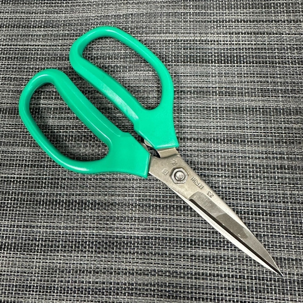 台中菜刀王 ST23號剪刀 家庭萬用剪刀 烤雞 甲殼類 海鮮～全館超取免運～-細節圖3