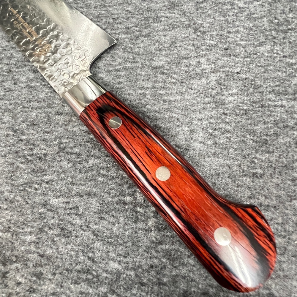 台中菜刀王 堺孝行 大馬士革33層龍紋鎚目牛刀 240mm  ～-細節圖3