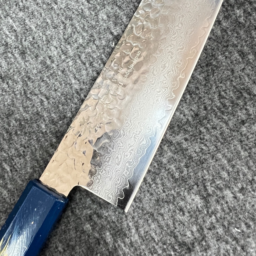 台中菜刀王 堺 孝行 VG10 33層大馬士革紋 牛刀 240mm 櫟木漆塗（彩石）握把-細節圖3