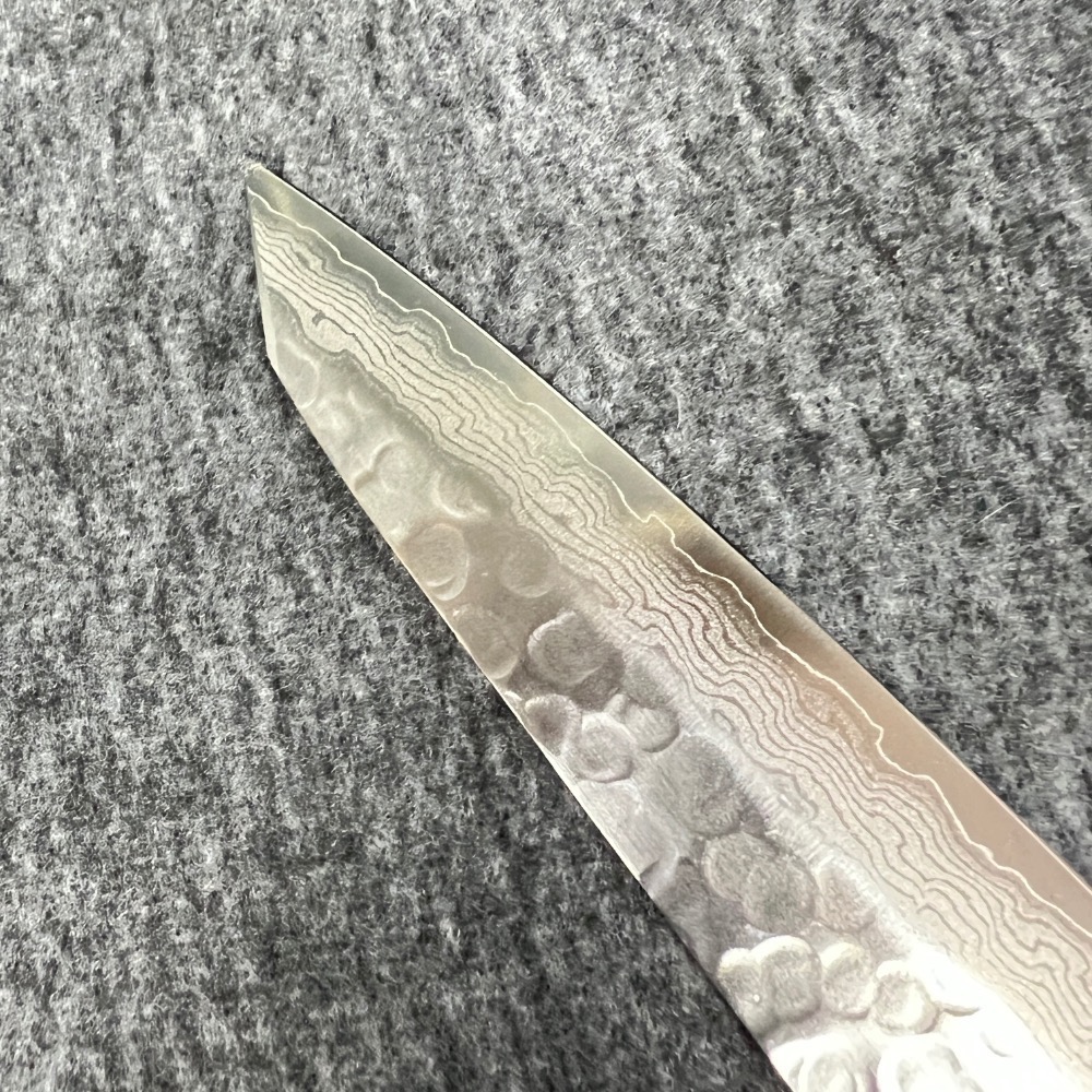 台中 菜刀王堺實光【 大馬 鋼芯 vg10 桃花心木柄 槌目切付筋引 23cm】日本刃物  家用廚具～-細節圖4