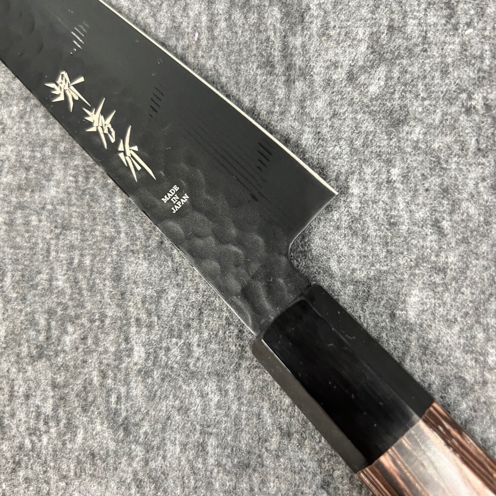 台中菜刀王 堺孝行 黑影 VG10 鎚目 鐵氟龍塗層 筋引 240mm 雞翅木握把～-細節圖3