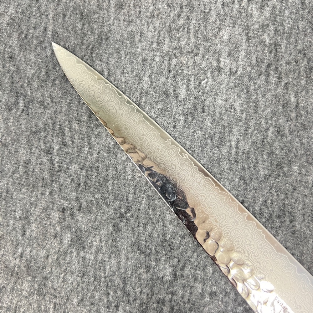 台中菜刀王 堺 孝行 VG10 33層大馬士革紋 筋引 240mm 櫟木漆塗（彩石）握把～-細節圖4