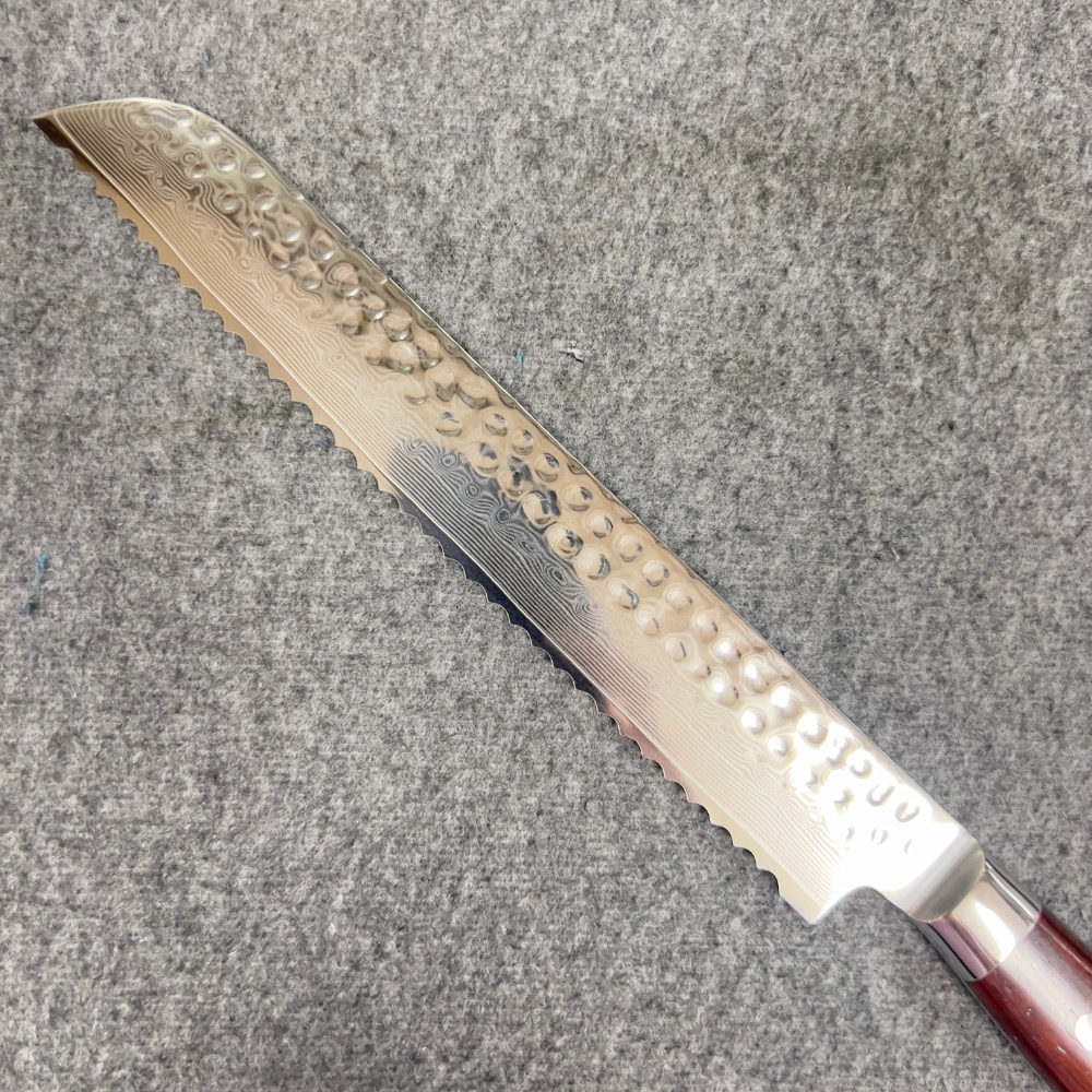 台中菜刀王  67層大馬士革 鎚紋V10 麵包刀 21cm-細節圖3