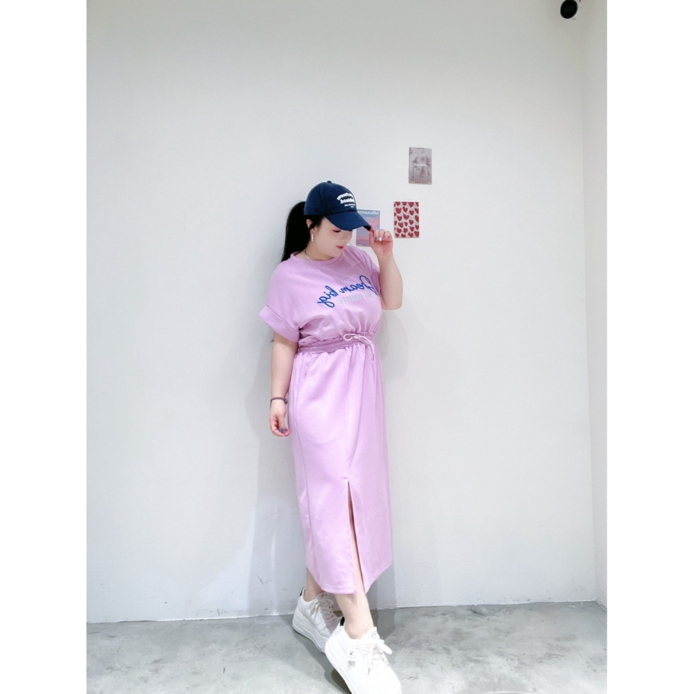 ❏ T&H 玩翻衣櫃 ❏ 休閒刺繡空氣縮腰長洋 中大碼 寬鬆 MM 0416-細節圖5
