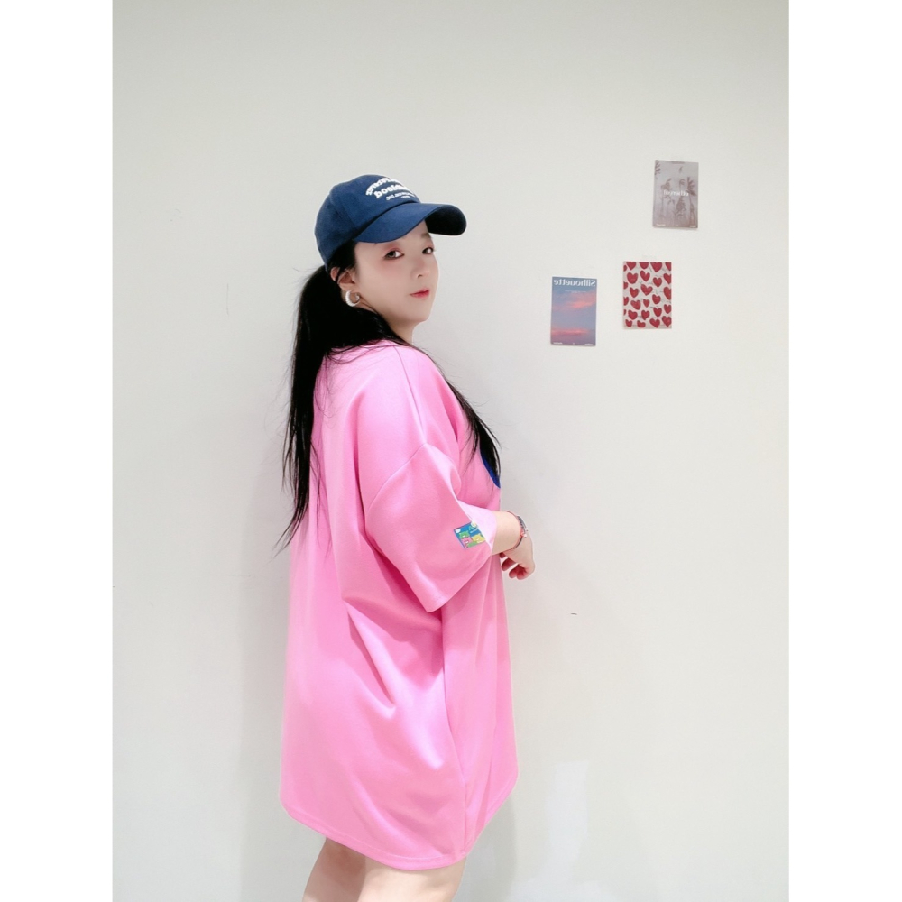 ❏ T&H 玩翻衣櫃 ❏ 刺繡愛心生氣熊熊兩穿Tee 中大碼 寬鬆 MM 0416-細節圖3