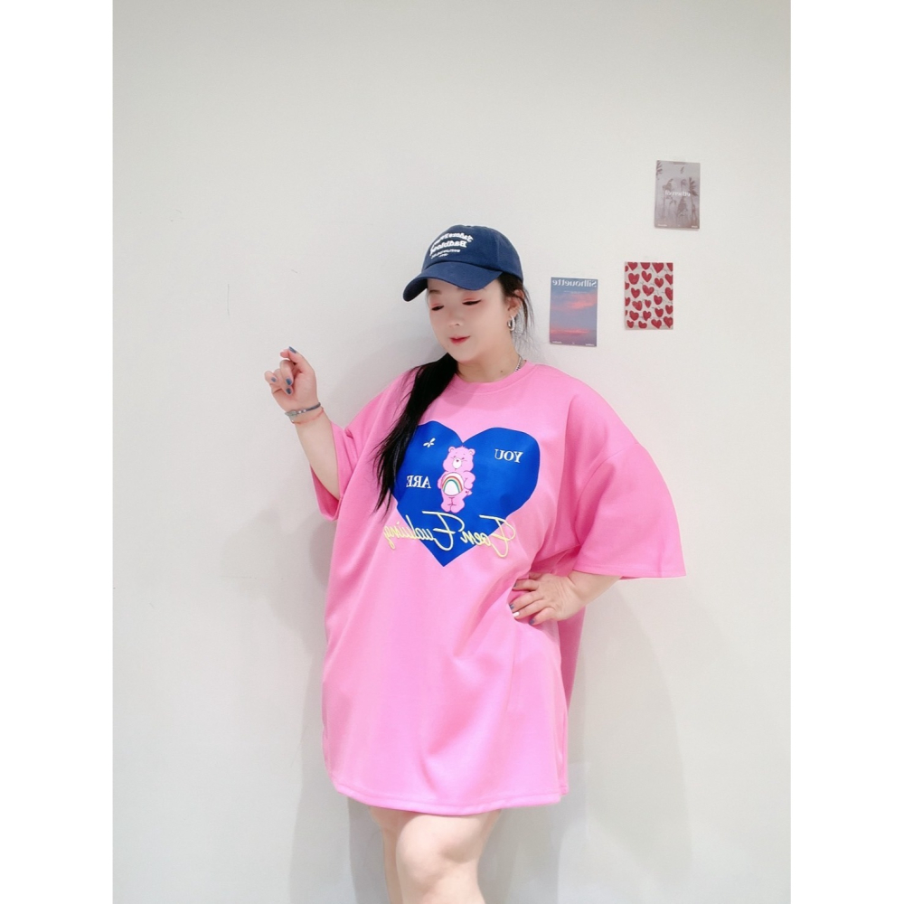 ❏ T&H 玩翻衣櫃 ❏ 刺繡愛心生氣熊熊兩穿Tee 中大碼 寬鬆 MM 0416-細節圖4