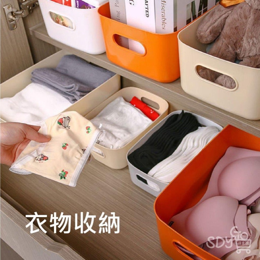 【台灣現貨 快速發貨】無印風收納盒 簍空提把 衣物收納 零食收納 收納箱 簡約風 浴室收納 桌上收納 塑膠籃 置物盒-細節圖2