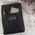 Bible聖經書套/尺寸64K 防水材質 / 外部附口袋 / 拉鍊式 / 側面附 ＂手提帶＂ 方便攜帶攜帶／基督教禮品-規格圖8