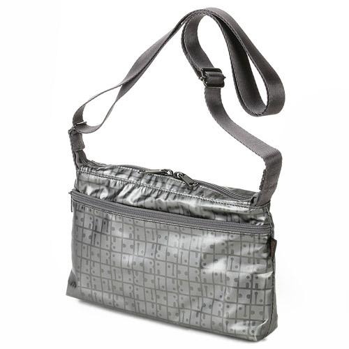 日本ヤマト屋多功能 防潑水 輕量 橫長 側背包(黑.紅.銀)三色-細節圖10