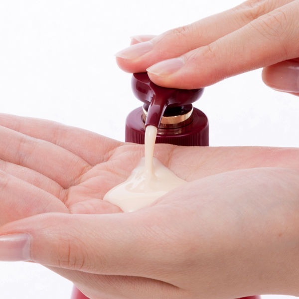 日本 KOSE濃潤保濕液 3合1 乳霜型精華液-細節圖5