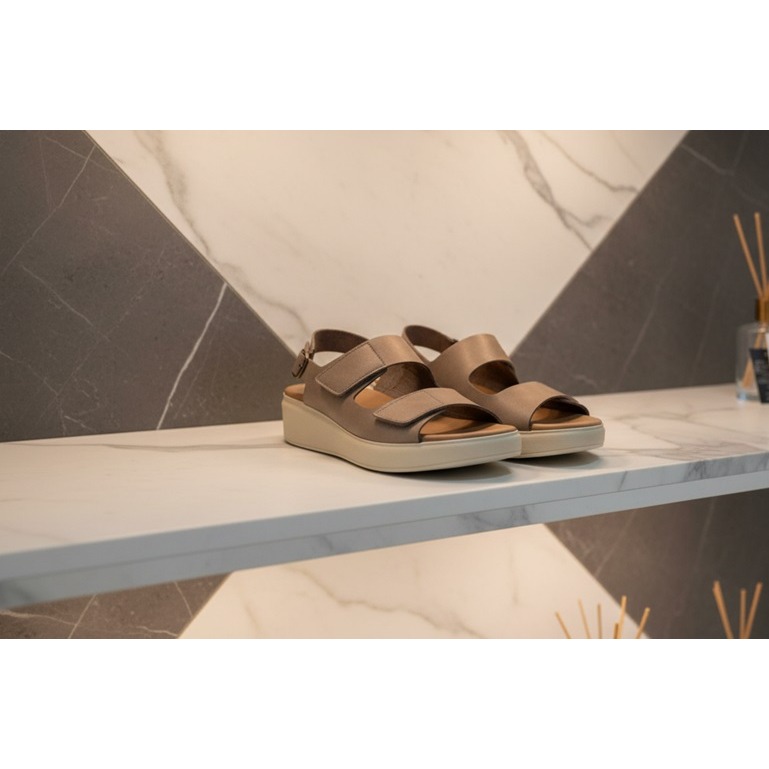 日本 partir 美腿神鞋 穩定舒適 修飾美腿 腳背可調厚底涼鞋(綠.米)兩色-細節圖4