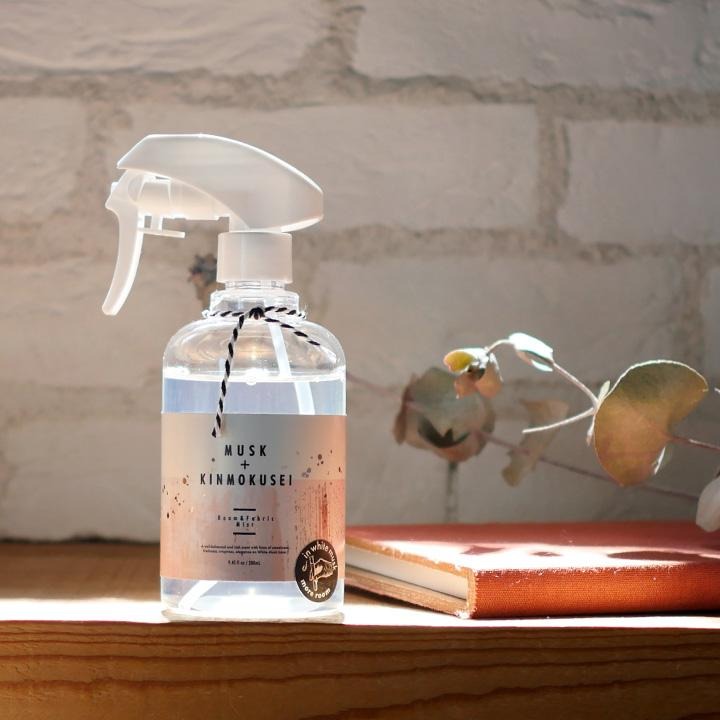 more room| 日本進口 衣物空間香氛噴霧 | 280ML | 白麝香+伯爵茶/白麝香+金木犀/白麝香+檸檬茶-細節圖2