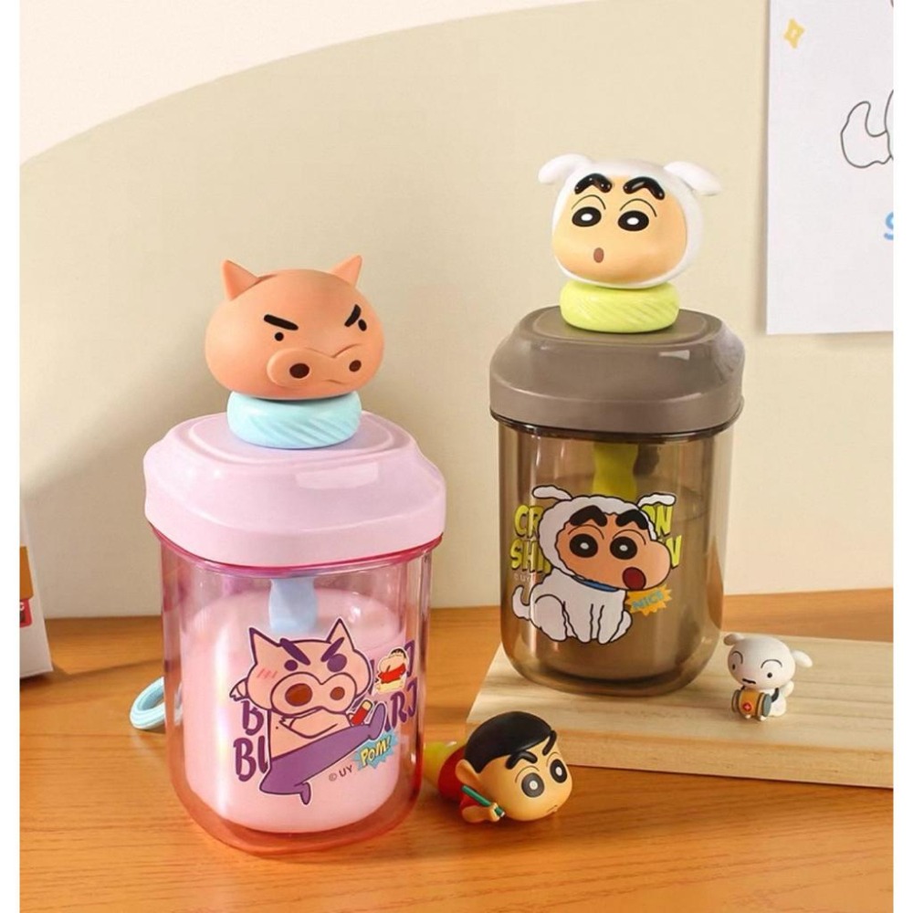 [現貨 正版授權］蠟筆小新 杯子 隨行杯 攪拌杯 吸管杯 兒童水杯 水杯 水壺 水杯 杯子 動感超人 鱷魚阿三-細節圖4