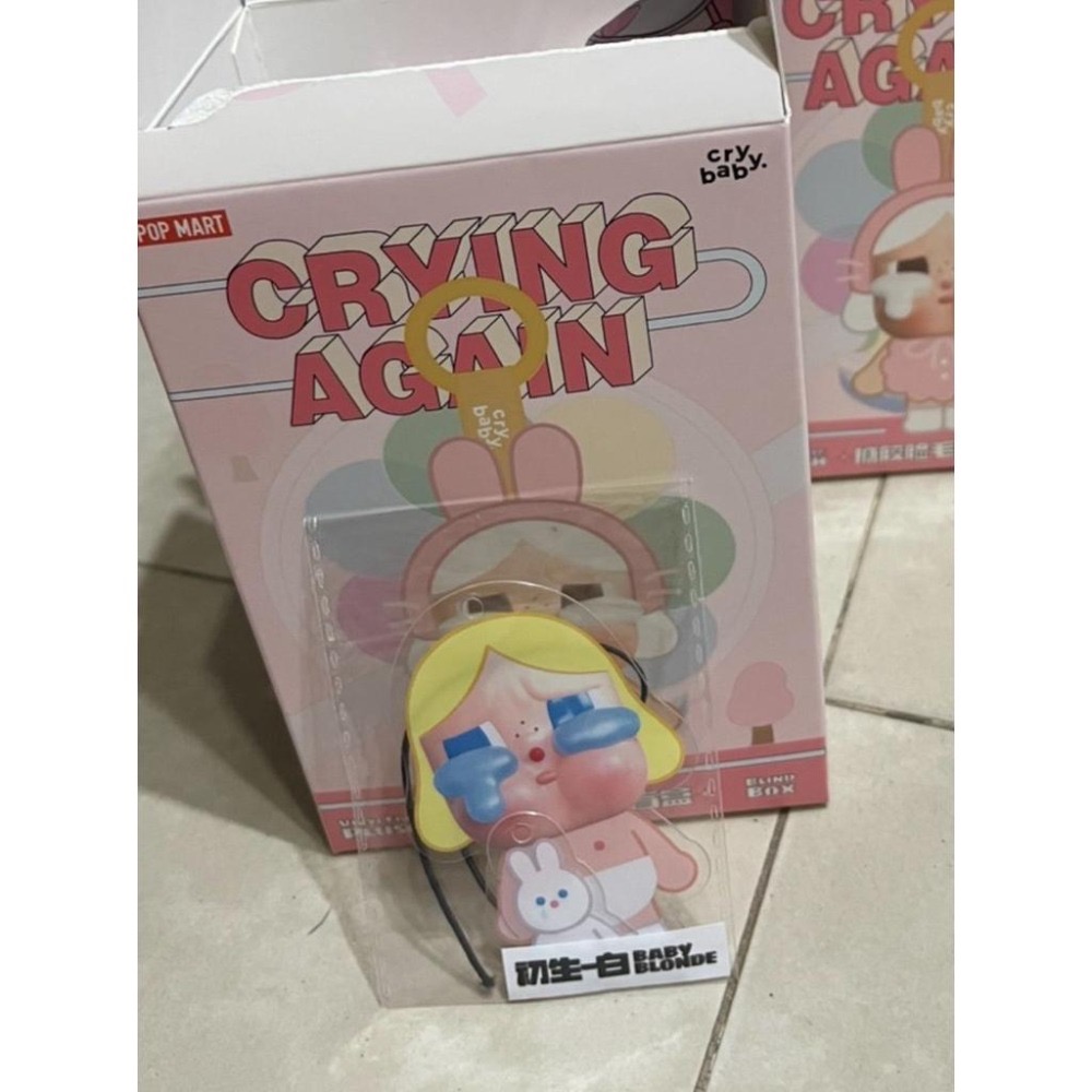 ［現貨 官方正品］POP MART 泡泡瑪特 CRYBABY 眼淚工廠搪膠臉系列 哭娃 初生白 哭娃吊飾 娃娃吊飾-細節圖3