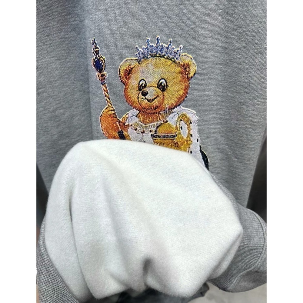 正韓 熊熊女王內刷毛大學T 現貨黑-細節圖11