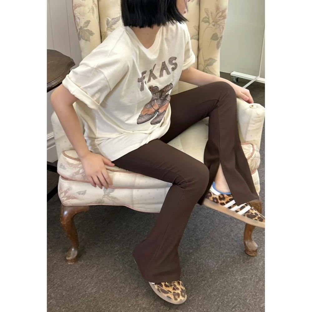 正韓 細坑條紋喇叭開岔內搭褲 現貨咖色-細節圖3