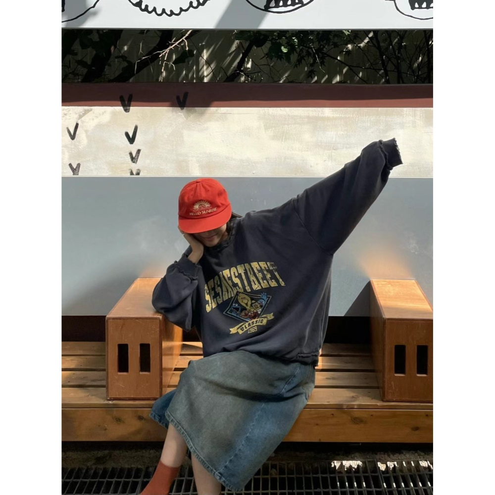 正韓 芝麻街破損感內刷毛大學T-細節圖2