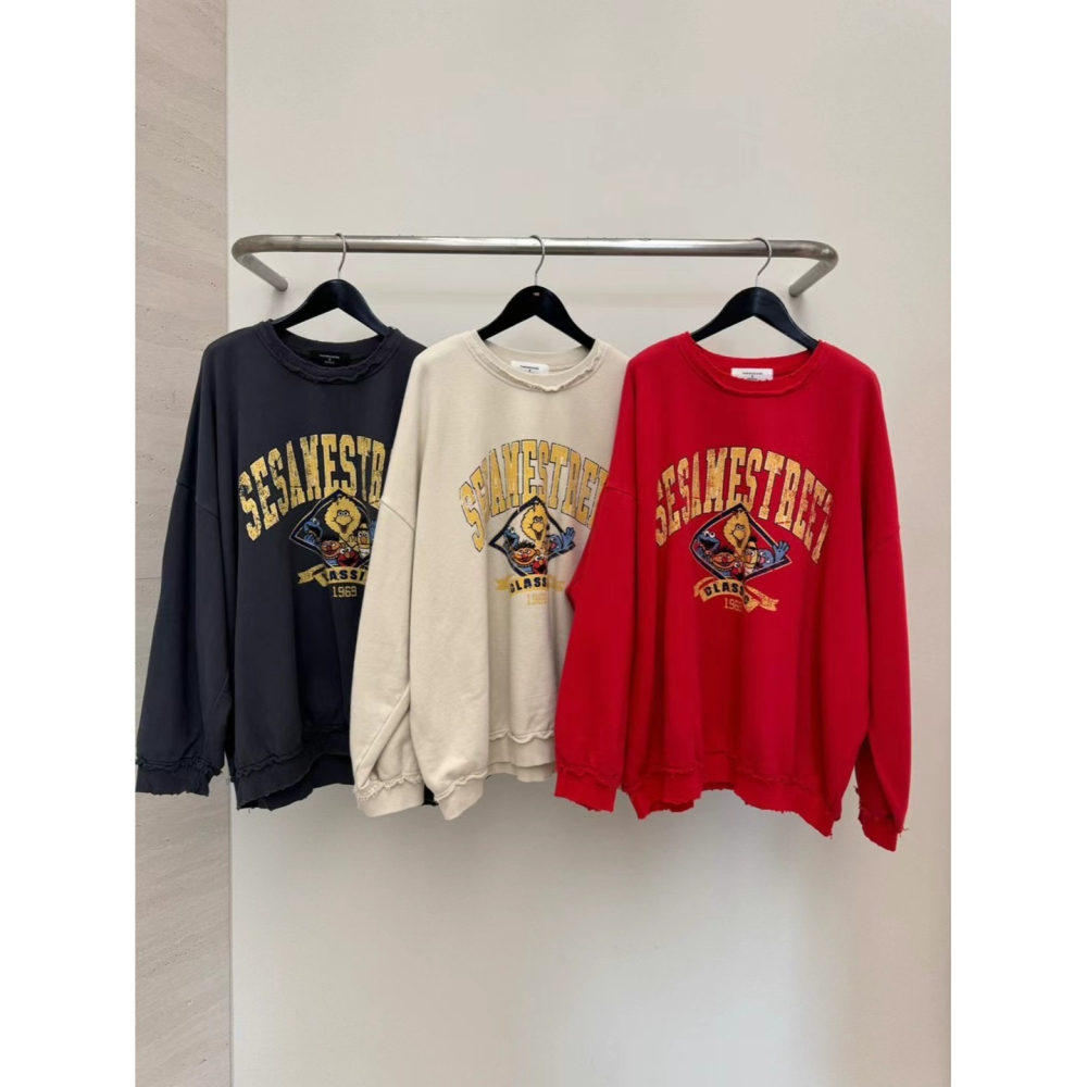 正韓 芝麻街破損感內刷毛大學T-細節圖5