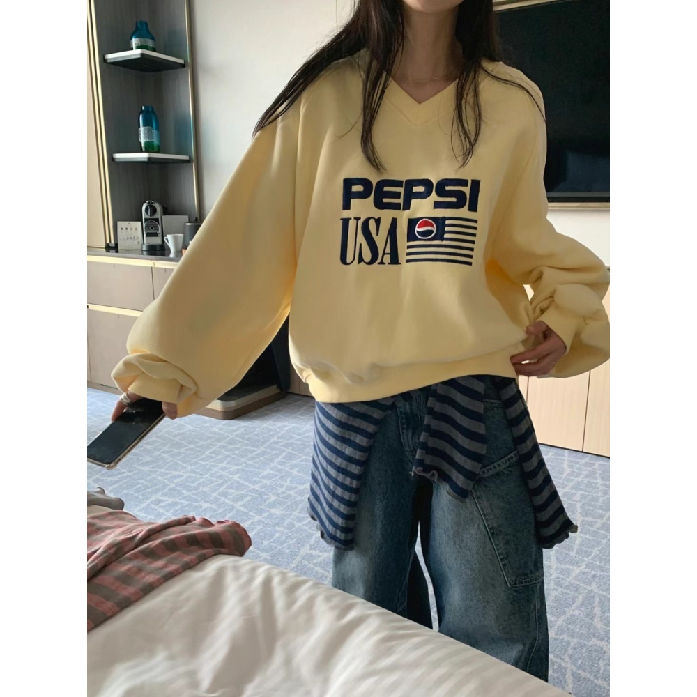 正韓 美國百事可樂V領大學T 現貨米黃/藍黑-細節圖3