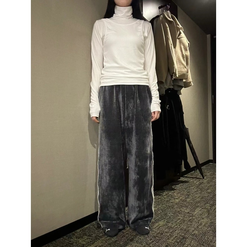 正韓 天鵝絨繡線長褲 現貨白/紅-細節圖3