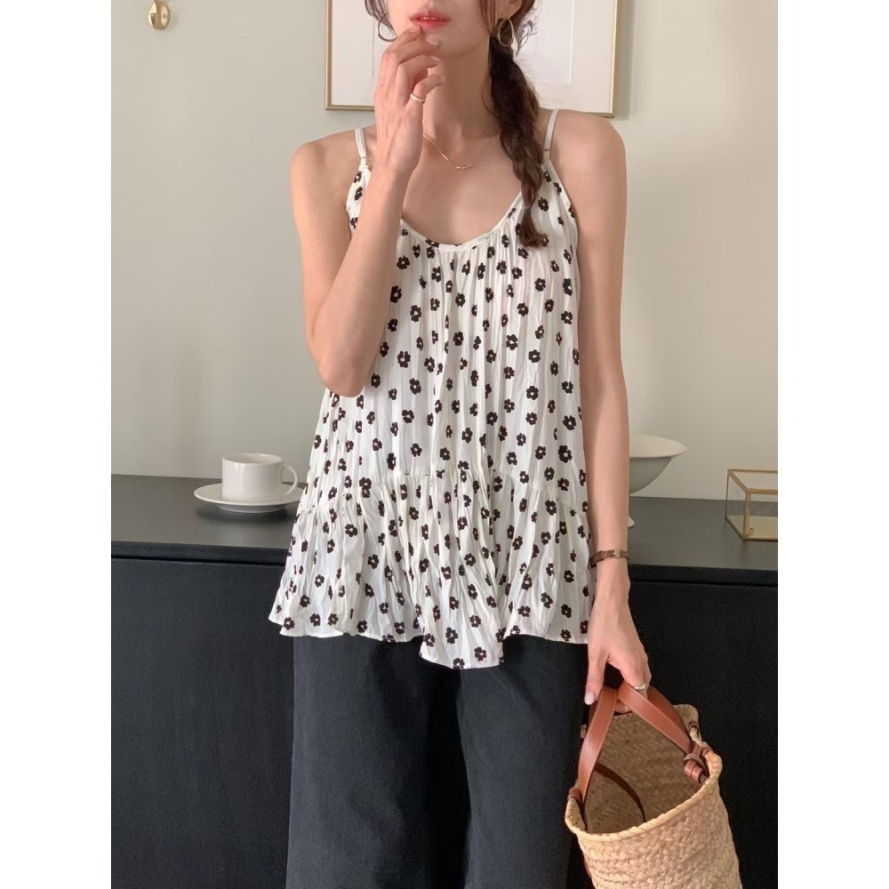 正韓 碎花皺褶輕薄細肩帶背心上衣三色 現貨黑/藍-細節圖4