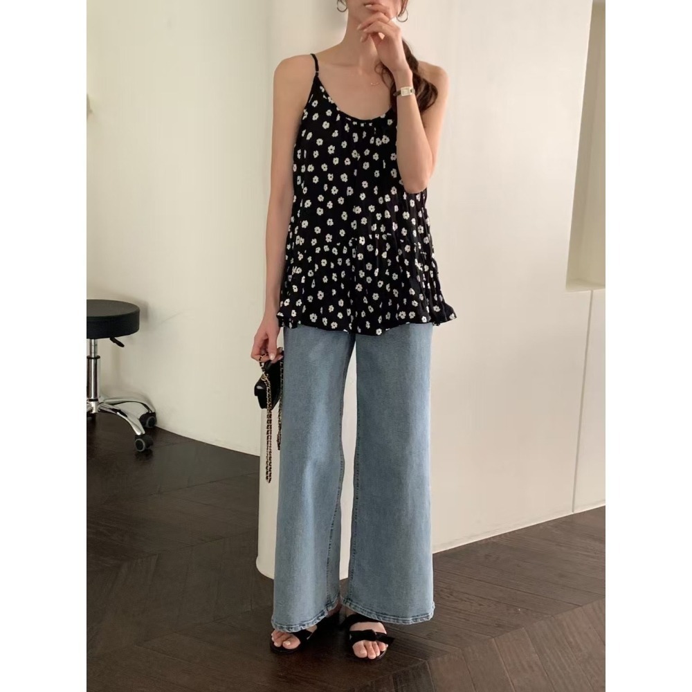 正韓 碎花皺褶輕薄細肩帶背心上衣三色 現貨黑/藍-細節圖7