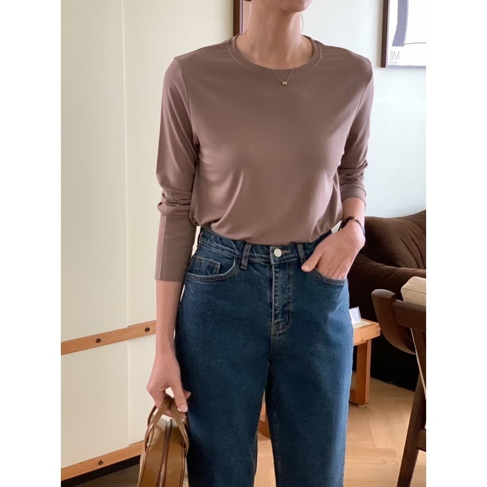 正韓 雲朵般誇張舒服的打底上衣四色 白色現貨-細節圖5