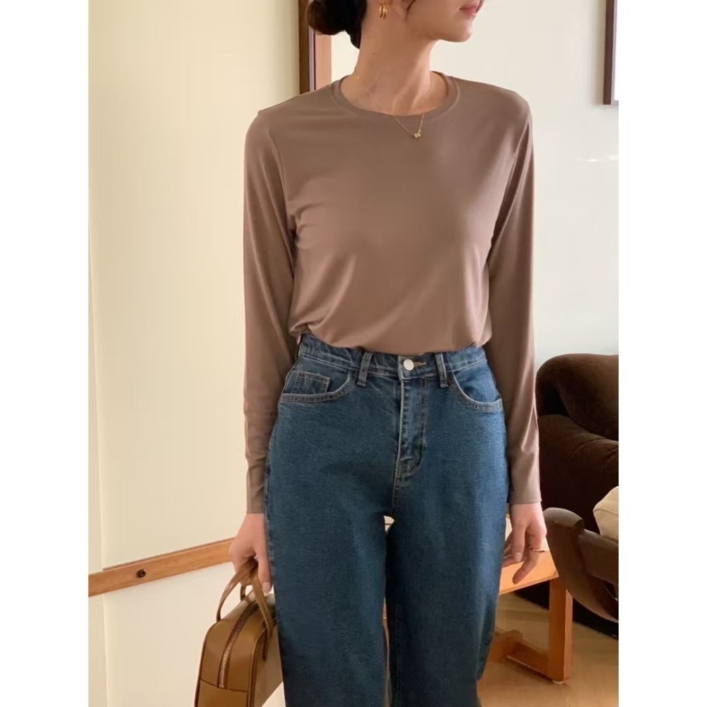 正韓 雲朵般誇張舒服的打底上衣四色 白色現貨-細節圖6