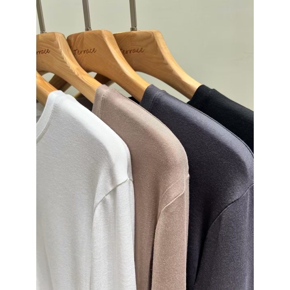 正韓 雲朵般誇張舒服的打底上衣四色 白色現貨-細節圖9