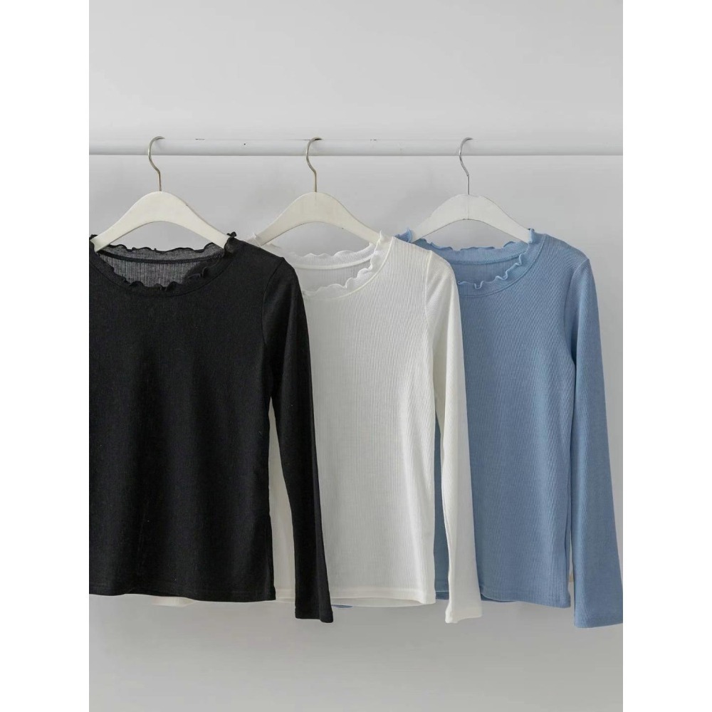 正韓 木耳邊細坑條彈性上衣三色 現貨白-細節圖9