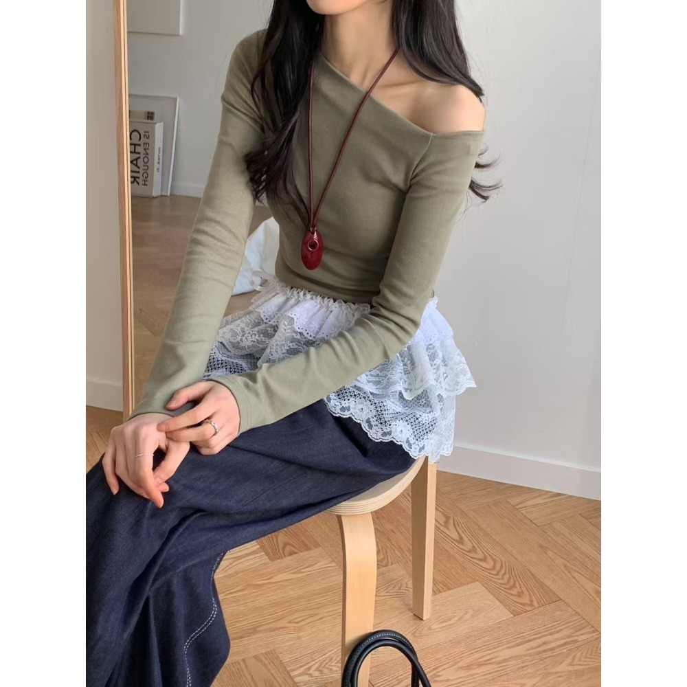 正韓 斜肩露肩合身上衣三色 白/黑現貨-細節圖5