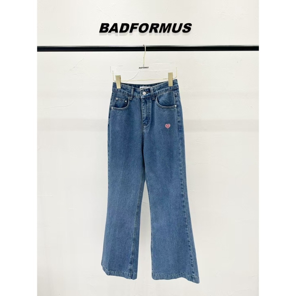 正韓 愛心合身直筒微喇牛仔褲 M現貨-細節圖8