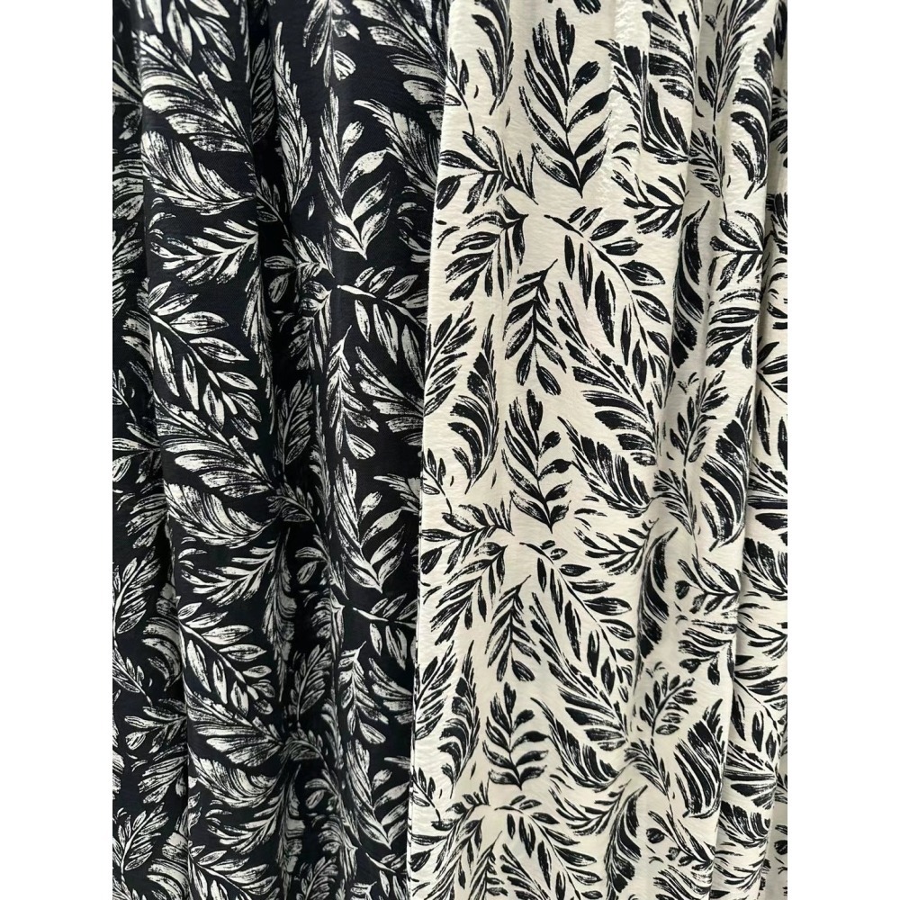 正韓 輕薄葉子休閒褲 黑色 現貨-細節圖4