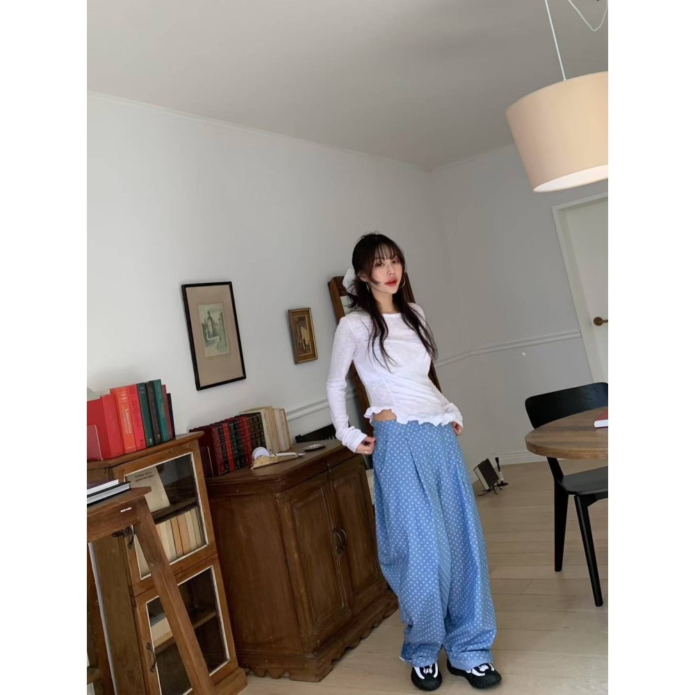 正韓 小雛菊後腰鬆緊牛仔褲 淺藍 現貨-細節圖3