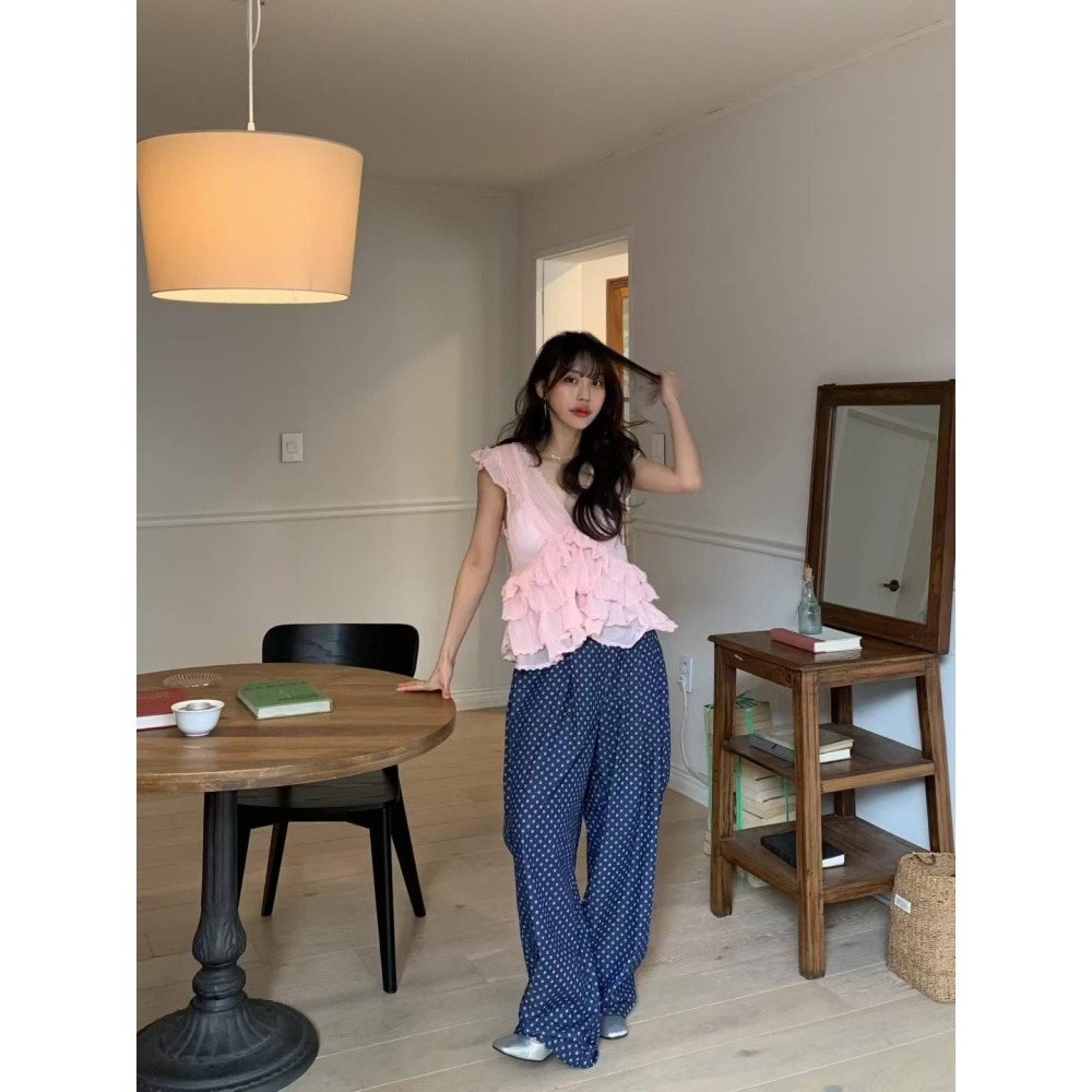 正韓 小雛菊後腰鬆緊牛仔褲 淺藍 現貨-細節圖4