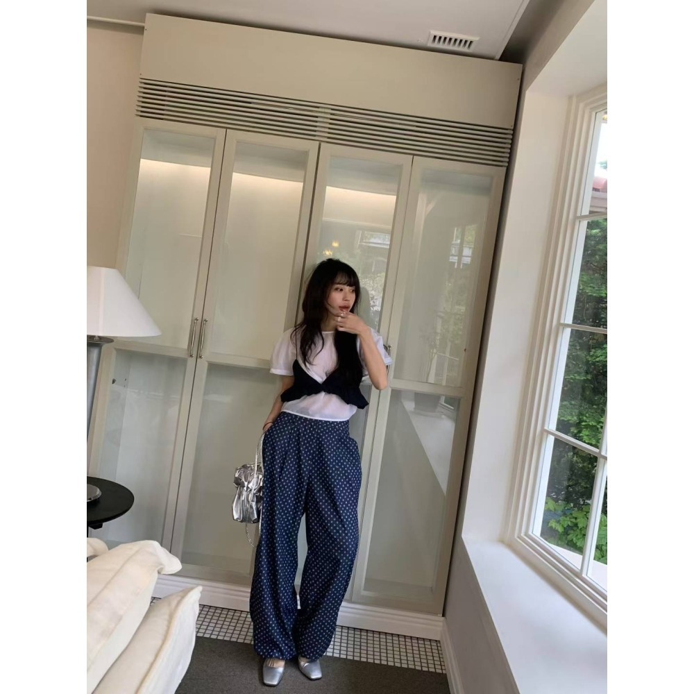 正韓 小雛菊後腰鬆緊牛仔褲 淺藍 現貨-細節圖5