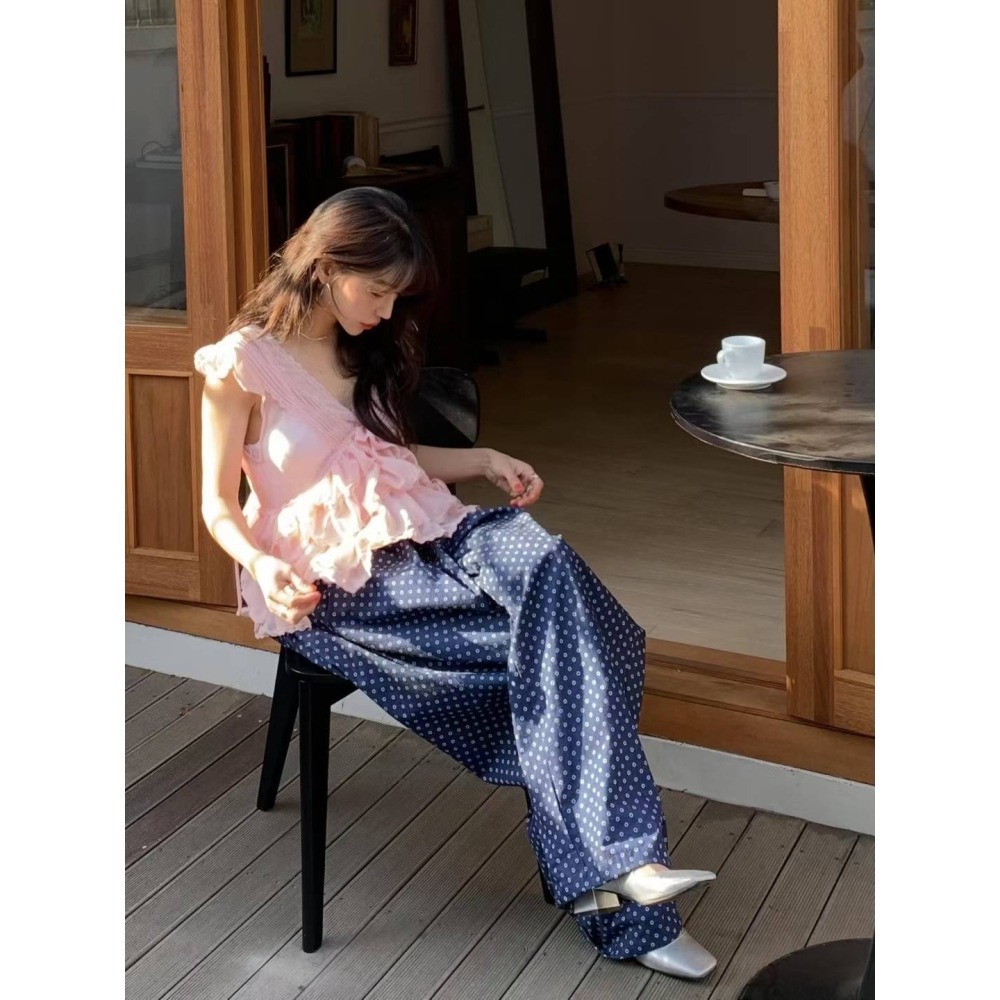 正韓 小雛菊後腰鬆緊牛仔褲 淺藍 現貨-細節圖6