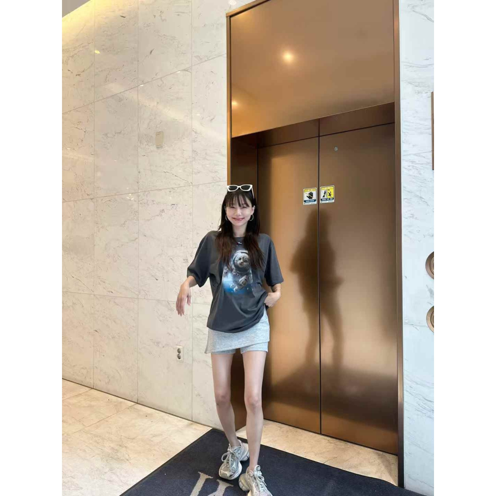 正韓 貓貓太空人T恤 深灰 現貨-細節圖7