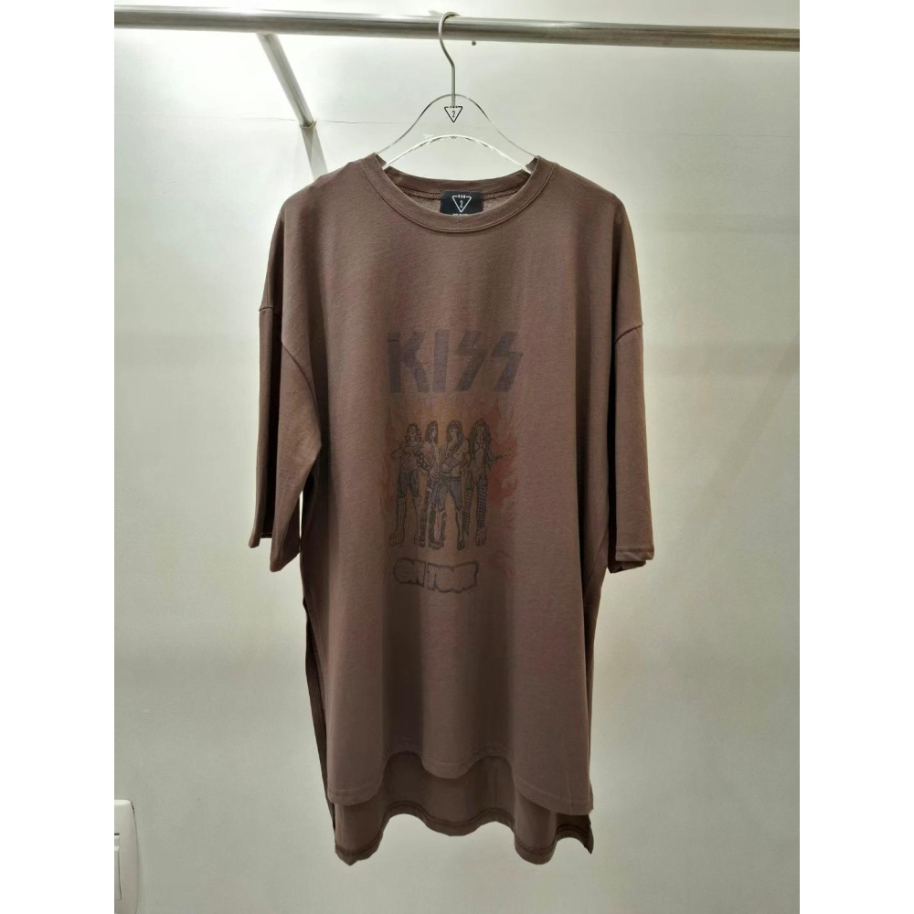 正韓 Kiss樂團T恤+洞洞外罩上衣set 現貨-細節圖6