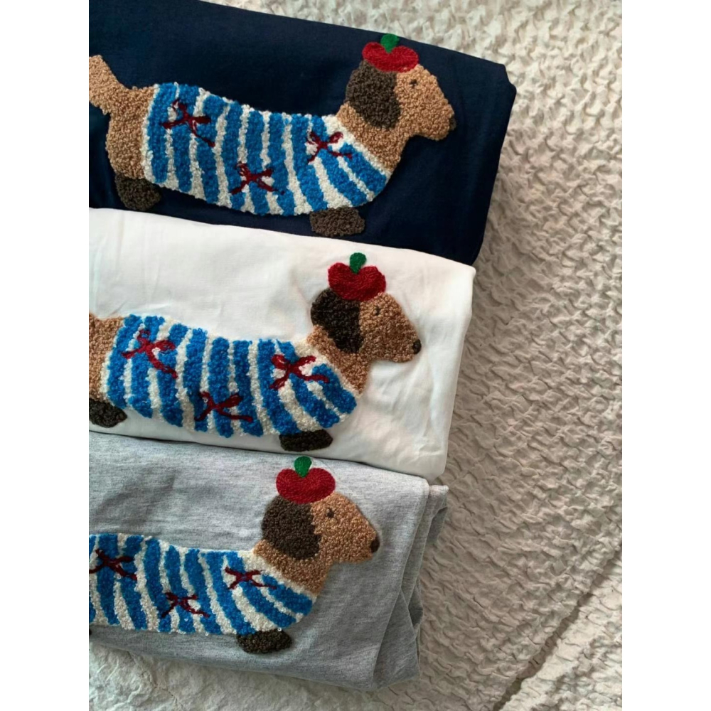 正韓 毛氈可愛戴帽子的臘腸狗T恤 白色 現貨-細節圖4