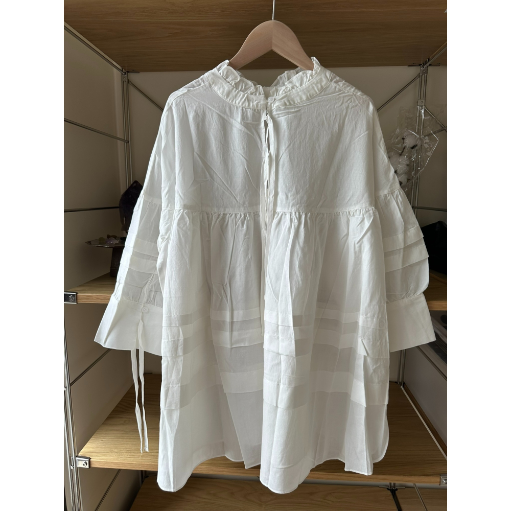 正韓 輕薄荷葉邊綁帶上衣 白色 現貨-細節圖4