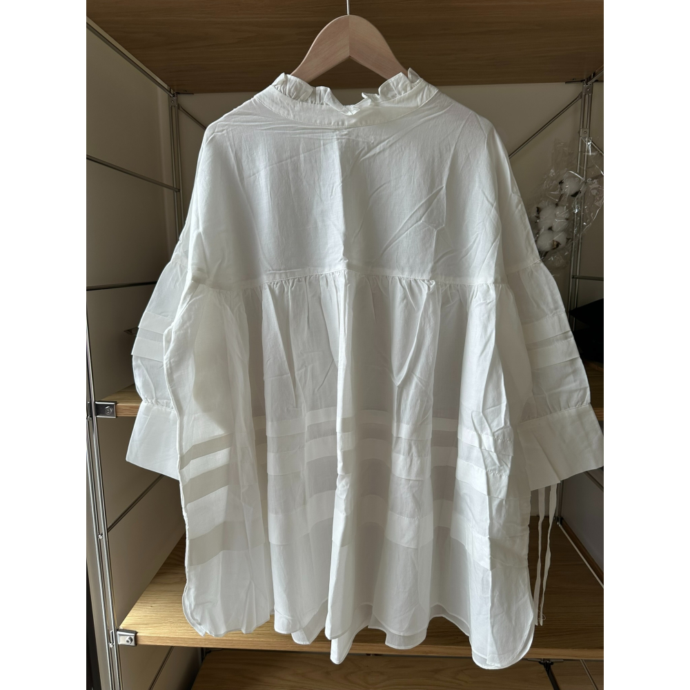 正韓 輕薄荷葉邊綁帶上衣 白色 現貨-細節圖5