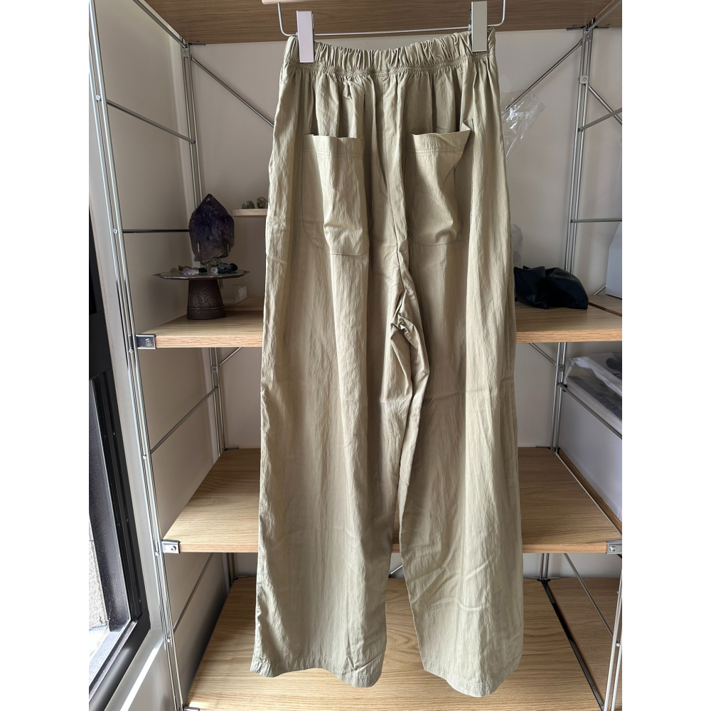 正韓 薄透清涼休閒褲 米/卡其 現貨-細節圖2