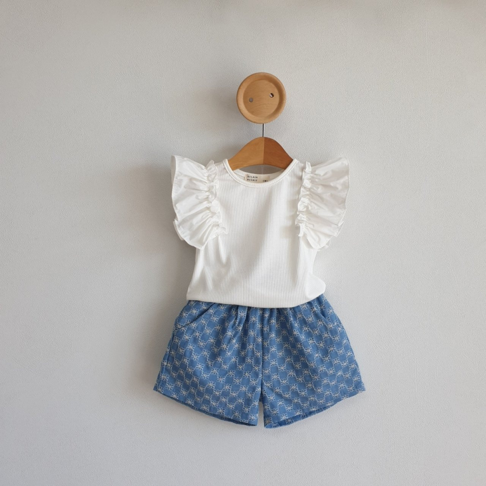 正韓童裝 花花刺繡淺藍牛仔短褲 90 現貨-細節圖5