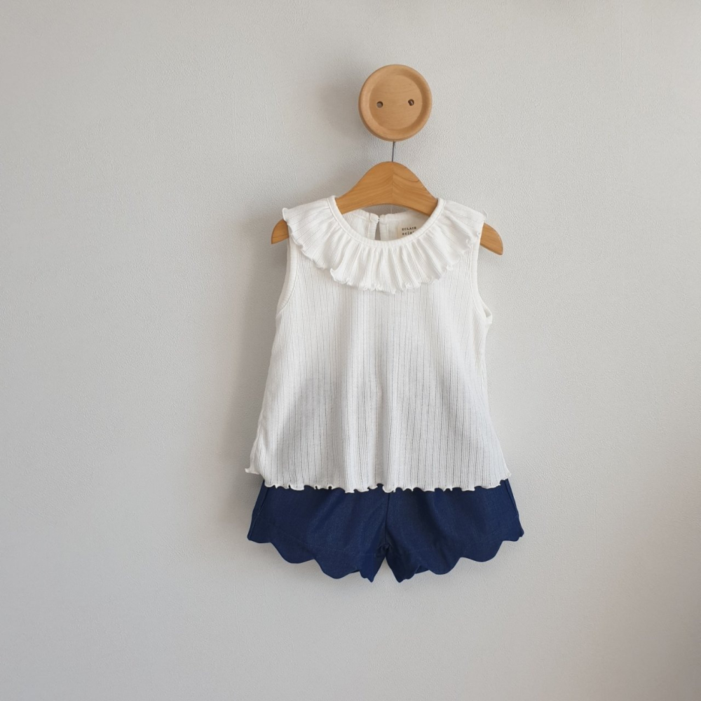 正韓童裝 下擺花瓣深藍牛仔短褲 M 現貨-細節圖7